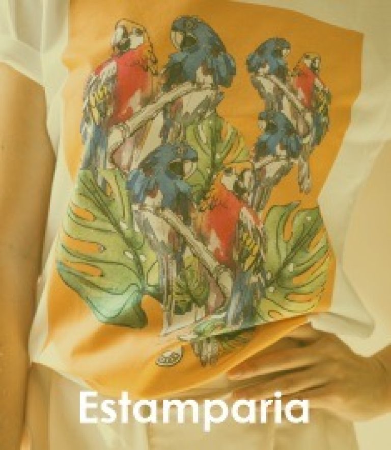 Estamparia digital e rotativa para tecidos em São Paulo. Impressão têxtil de alta qualidade para moda, decoração e uniformes. Conecte-se com os melhores estúdios via BuscaTêxtil.